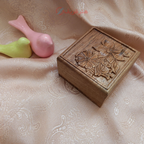 جعبه جواهرات چوبی منبت ۷ سانت | هنرظریف