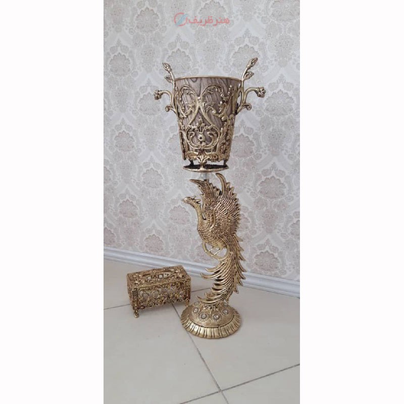 سطل زباله و جادستمال طرح طاووس، جنس آلیاژ آلومینیوم، آبکاری برنز