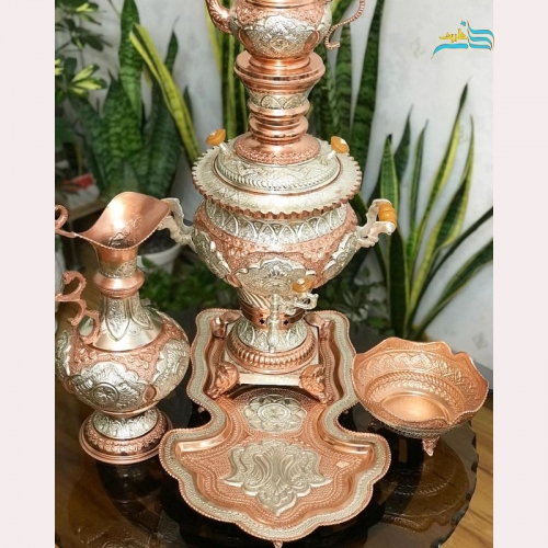 نمای لبه و بدنه سماور برای نمایش ضخامت ورق ۱.۲۵ و سنگین‌وزن بودن محصول.