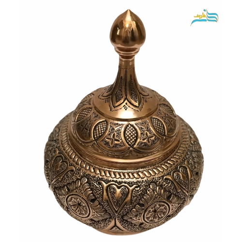 نمای اختصاصی از سطح مس و پوشش محافظ برای نمایش درخشش و کیفیت رنگ ثابت.