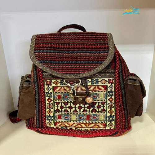 کیف کوله کوچک تمام گلیمی دستباف سیرجان جنس پشم کرک مرینوس با کیفیت بالا - هنرظریف