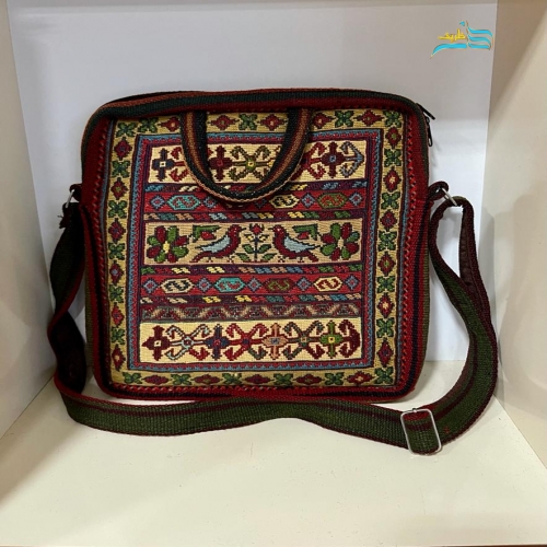 کیف دوشی کوچک تمام گلیمی دستباف سیرجان رنگ گیاهی درجه 1 و با کیفیت بالا