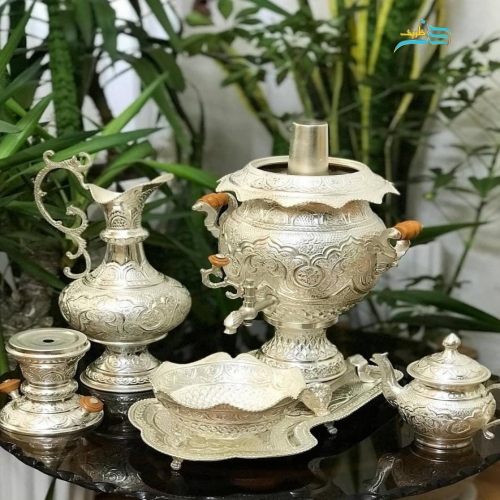 نمای اختصاصی از آبکاری نقره و پوشش محافظ برای نمایش درخشش و جلوگیری از تغییر رنگ.