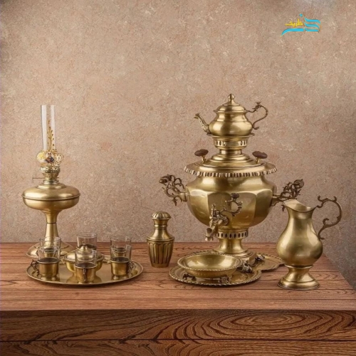 نمای شبیه‌سازی شده از سرویس روی میز پذیرایی برای نمایش مقیاس و کاربرد.