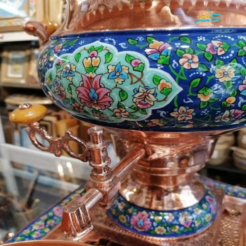 نمای ماکرو از نقاشی دستی با ظرافت بالا برای نمایش کیفیت و هنر نقاش.