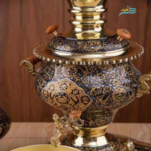 نمای ماکرو از نقاشی دست برای نمایش کیفیت و هنر.