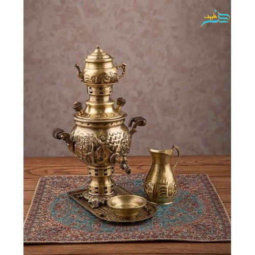 نمای شبیه‌سازی شده از سرویس روی میز پذیرایی برای نمایش مقیاس و کاربرد.