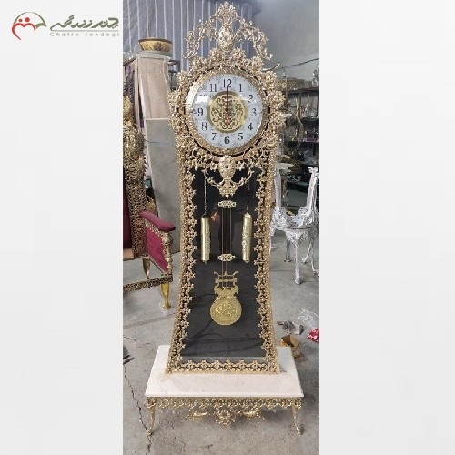 ساعت ایستاده برنزی کنسول دار با و طراحی شکیل و آنتیک - هنرظریف