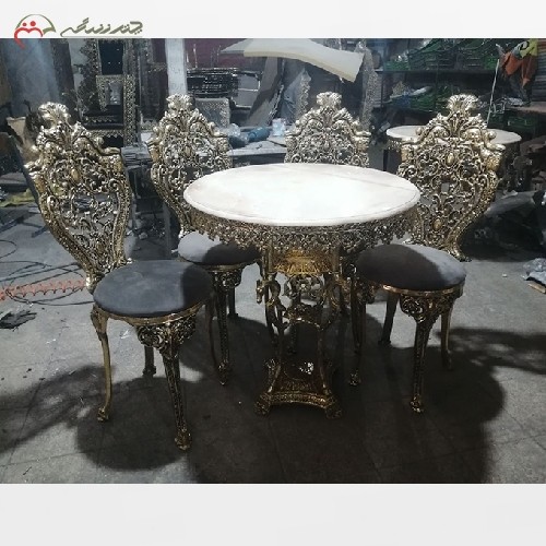 میز ناهار خوری چهار نفره مدل سلطنتی رنگ پارچه به سلیقه مشتری، با کیفیت اعلاء