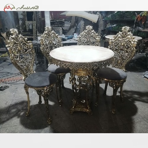 میز ناهار خوری برنزی چهار نفره مدل سلطنتی رنگ پارچه به سلیقه مشتری، با کیفیت اعلاء - هنرظریف