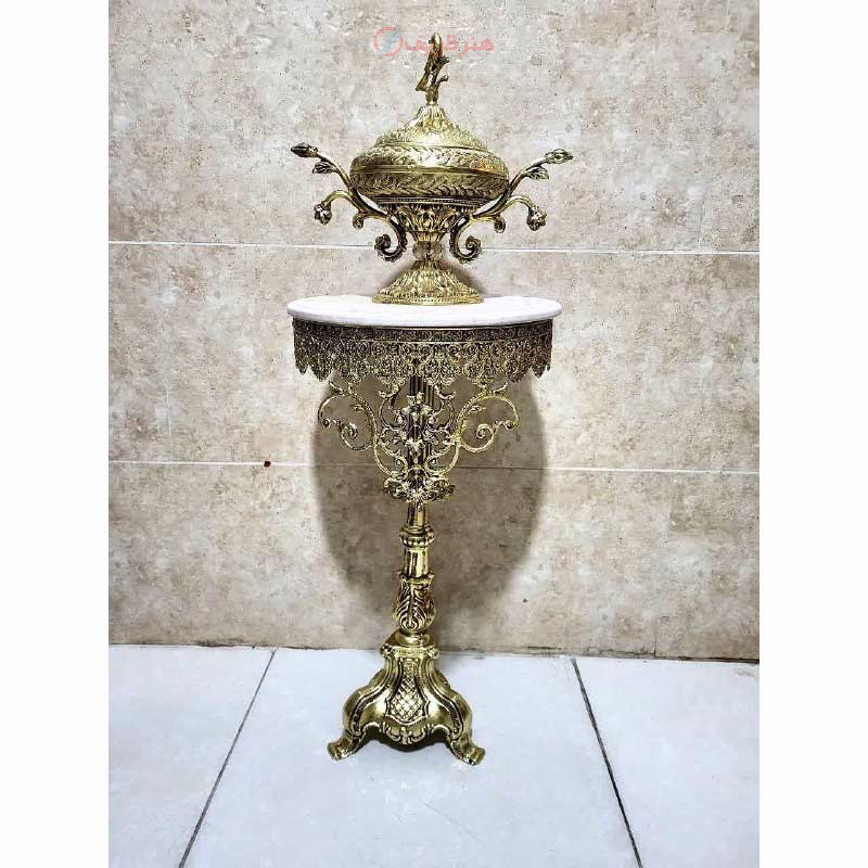 میز تلفن پایه شطرنجی تاج دار، قطر 40، جنس آلیاژ، با آبکاری برنز