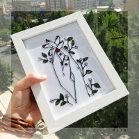 خرید، قیمت و مشخصات تابلوی عشق دودست گره خورده، طراحی شده با هنر ویترای و کاملا دست ساز | هنرظریف